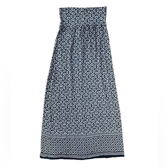 COPY - Max Studios Black And White Pattern Maxi Skirt - Picture 1 of 4